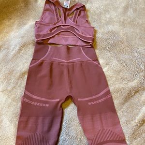 Never Worn Gymshark Geo Seamless Bundle!